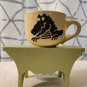 Croc's yellow ceramic soup/coffee mug